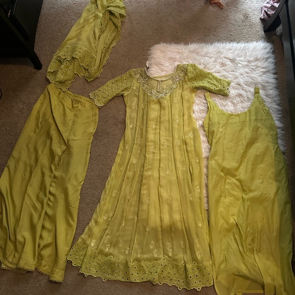 Moire by Asma Nazanin color customized Lime Green - Picture 2 of 3